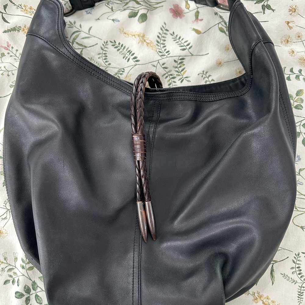 Kenneth Cole Black Leather Hobo Bag (early 2000s)